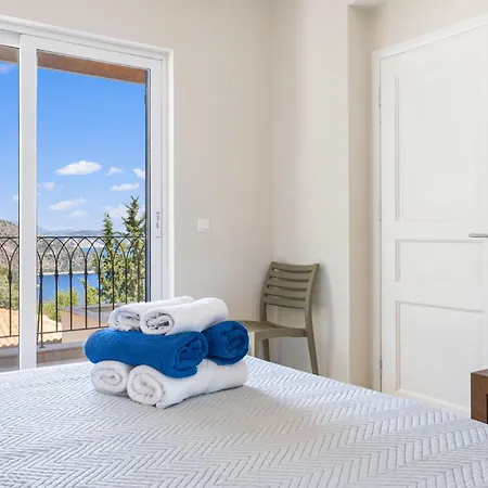 Villa Columba - Luxury Private In Modern *