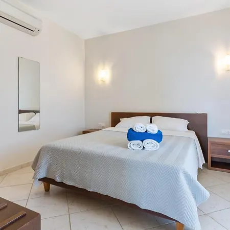 Villa Columba - Luxury Private In Modern Sivota